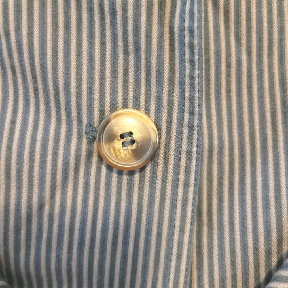 APOSTROPHE WOMENS SIZE 8 GRAY STRIPED STRUCTURED BLAZER-TIES IN THE FRONT - Picture 3 of 15